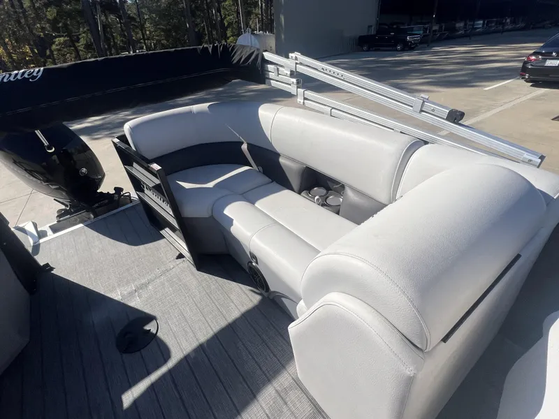 Slide: The Image of Bentley Pontoons Bentley 223 Navigator (3/4 Tube) 2022 - 8