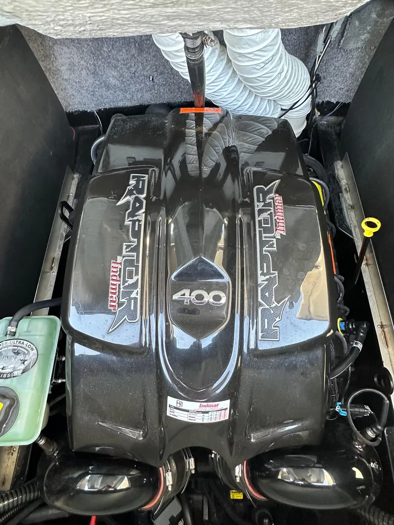 Slide: The Image of Engine of 2022 MB Tomcat F22 Alpha with Raptor Indmar 400 horsepower. - 20