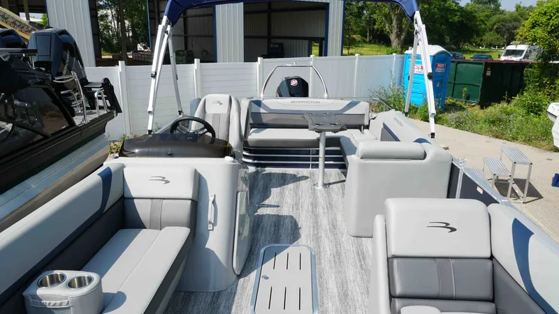 Slide: The Image of Bennington 24SXSB 2025 - 7