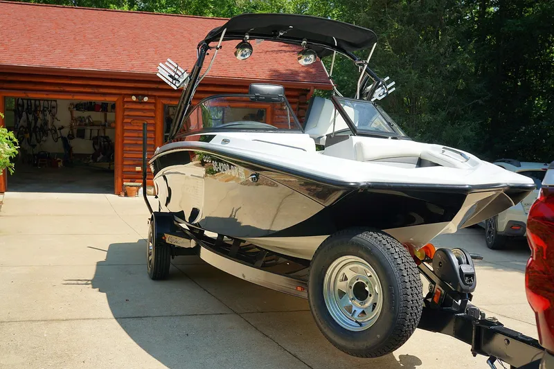 Slide: The Image of Tigé R20 2014 - 109