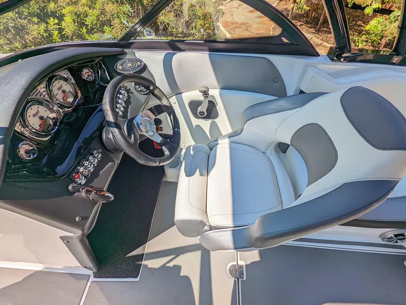 Slide: The Image of Tigé R20 2014 - 124