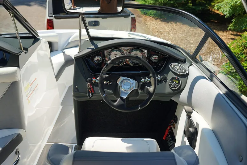 Slide: The Image of Tigé R20 2014 - 98