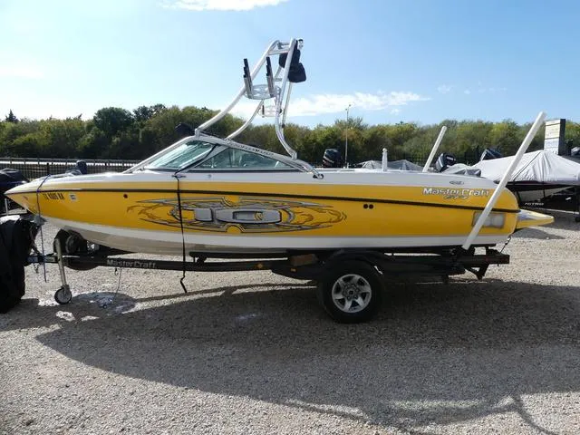 Slide: The Image of MasterCraft X10 2004 - 1