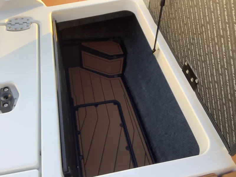 Slide: The Image of Nautique Super Air Nautique GS20 2025 - 18