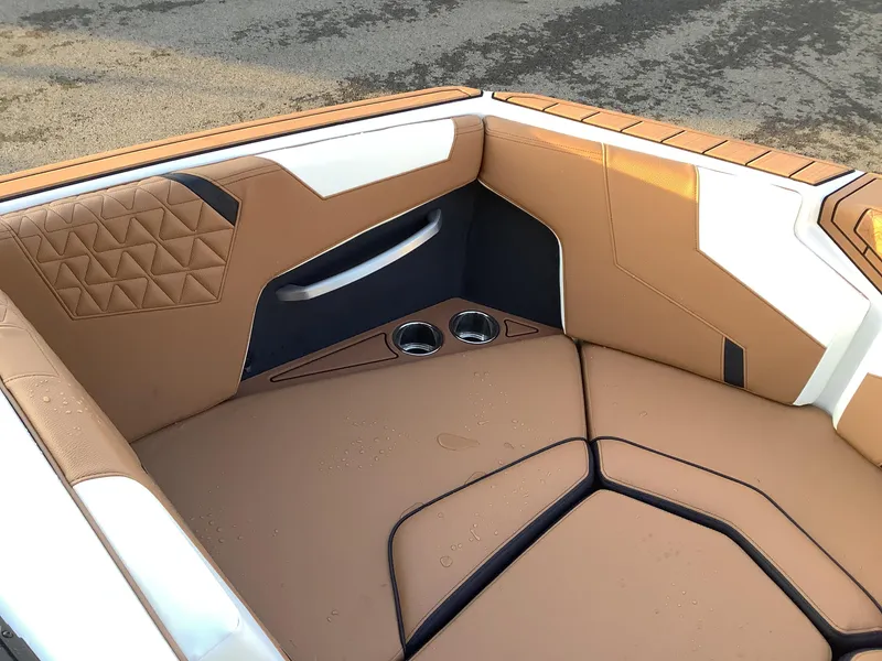 Slide: The Image of Nautique Super Air Nautique GS20 2025 - 22