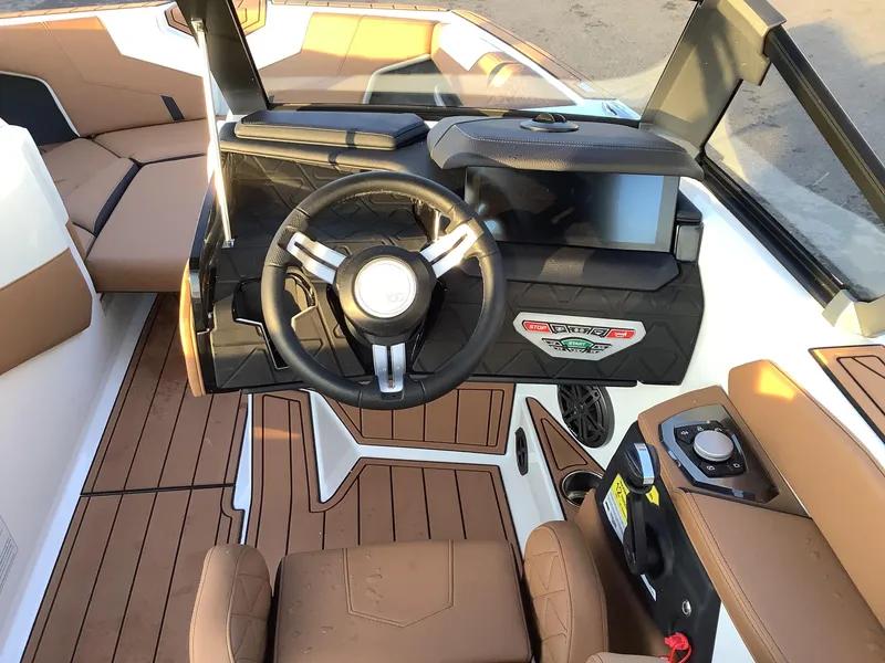 Slide: The Image of Nautique Super Air Nautique GS20 2025 - 23