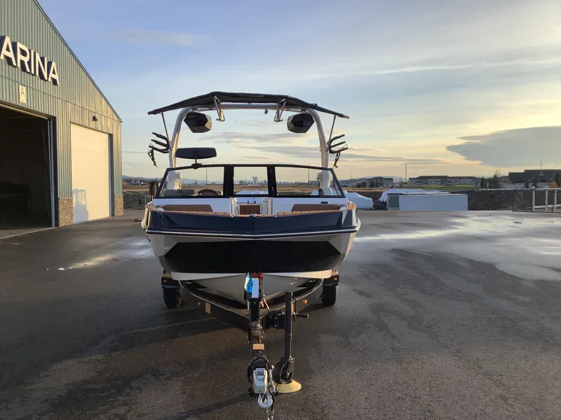 Slide: The Image of Nautique Super Air Nautique GS20 2025 - 3
