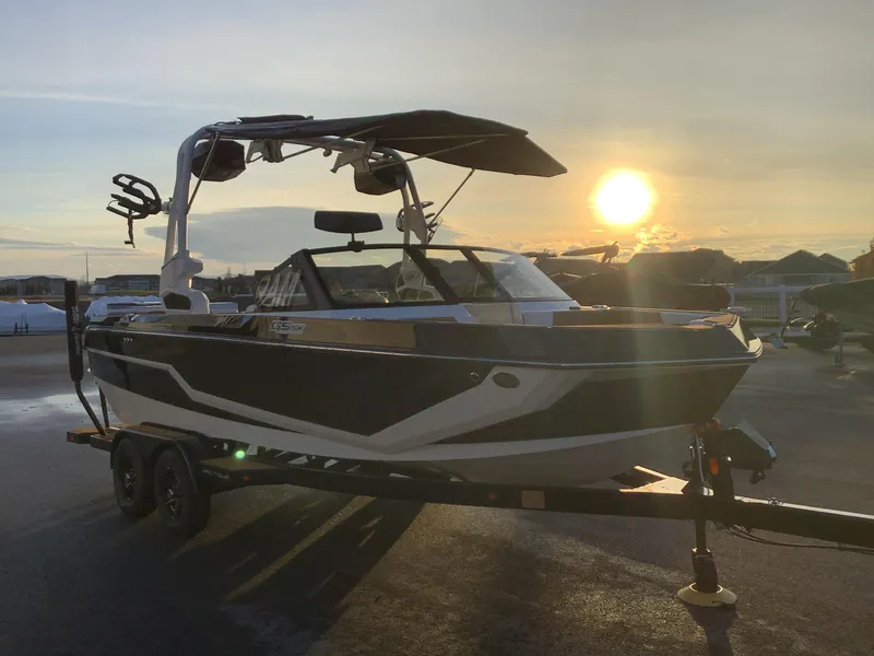 Slide: The Image of Nautique Super Air Nautique GS20 2025 - 5