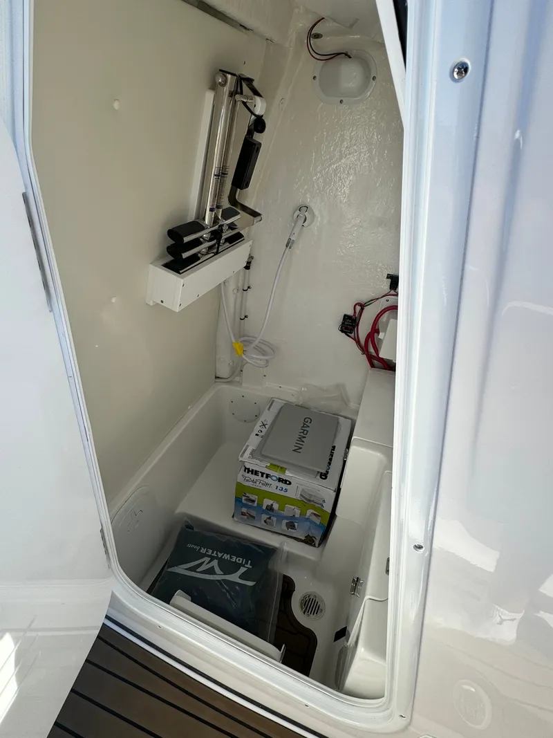 Slide: The Image of Tidewater 256 LXF 2025 - 10