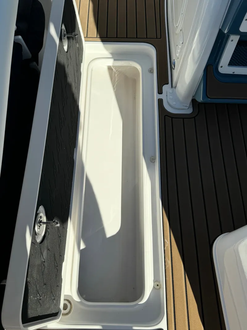 Slide: The Image of Tidewater 256 LXF 2025 - 11