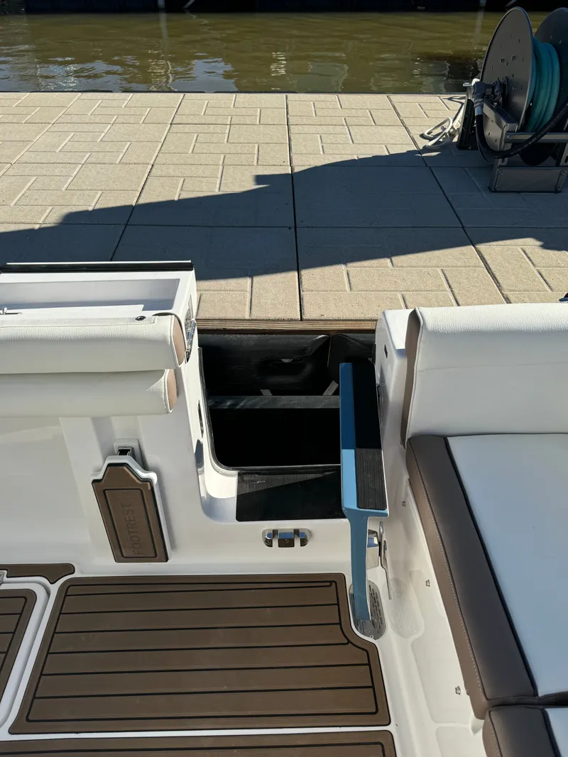 Slide: The Image of Tidewater 256 LXF 2025 - 12