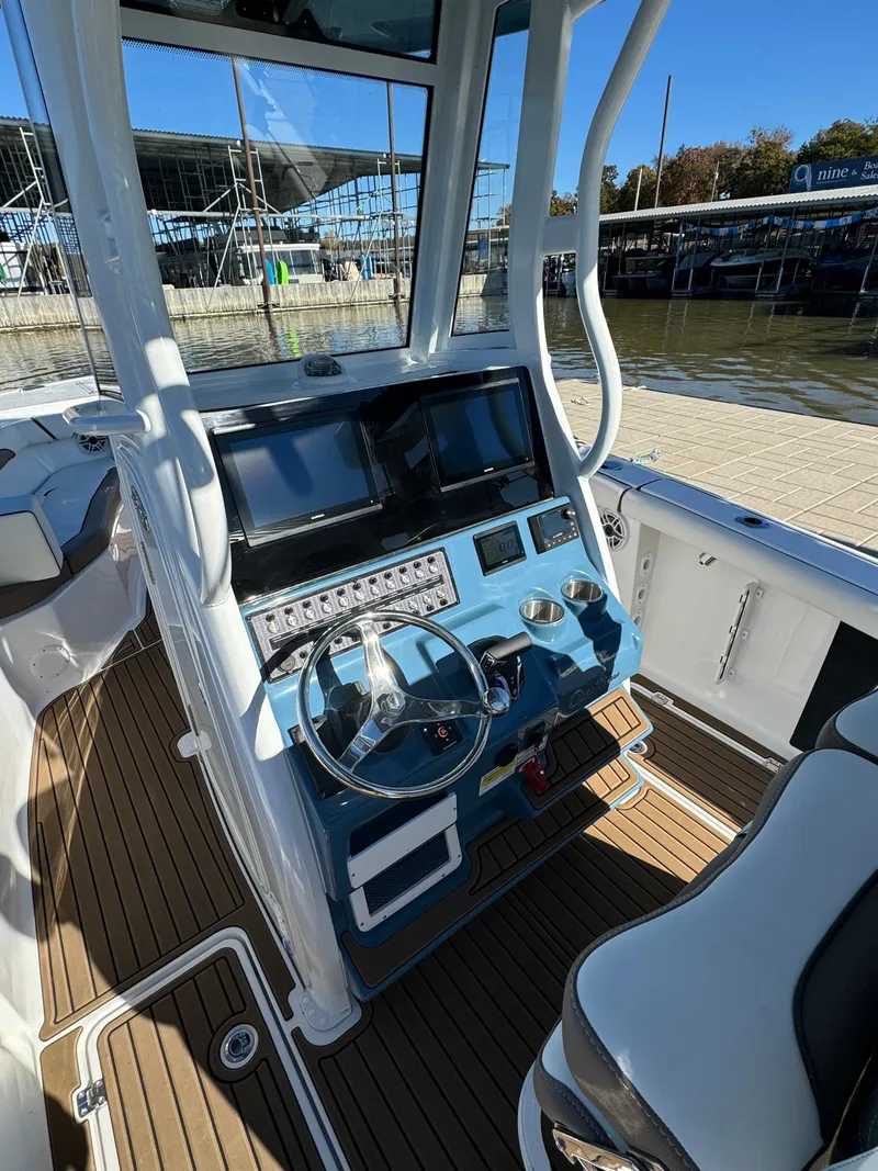 Slide: The Image of Tidewater 256 LXF 2025 - 21