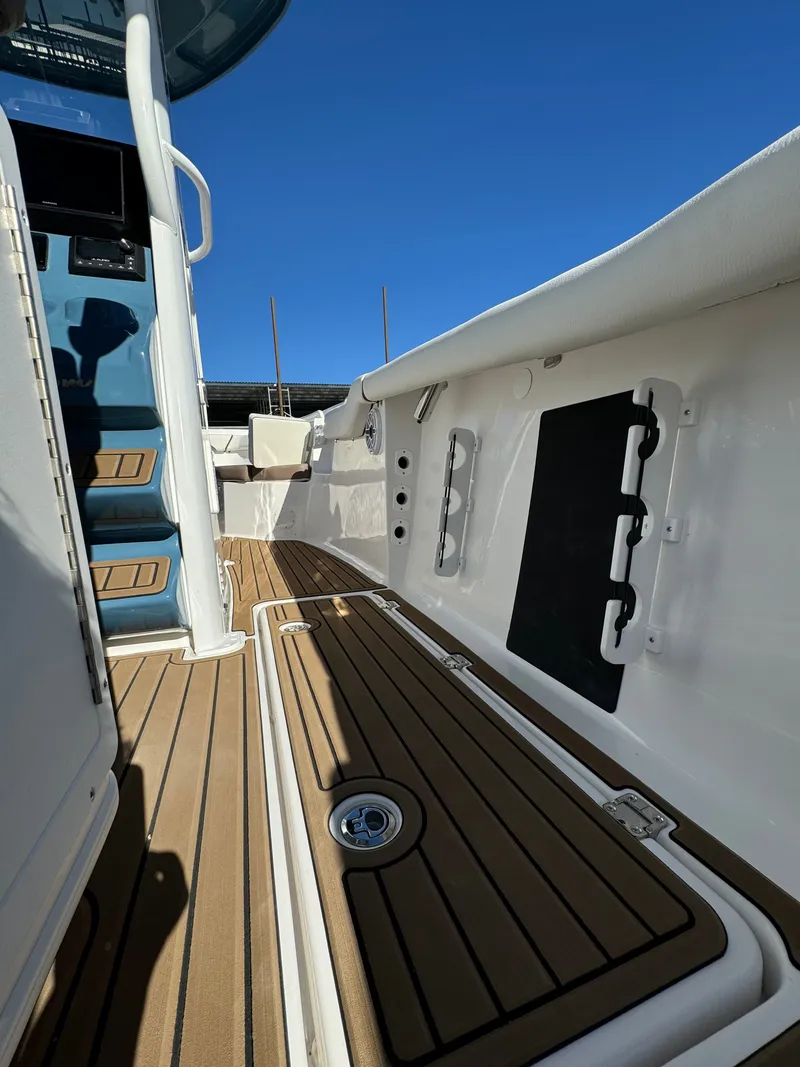 Slide: The Image of Tidewater 256 LXF 2025 - 6