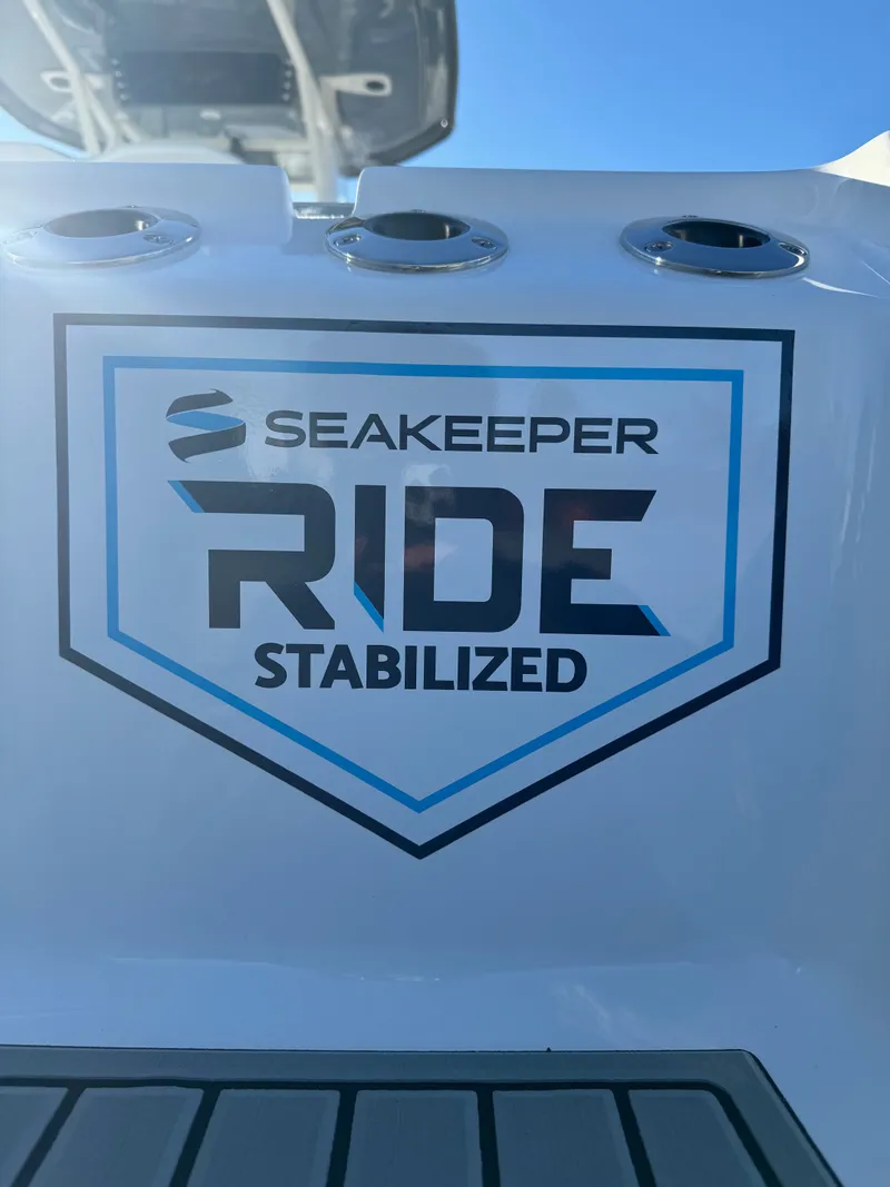 Slide: The Image of Tidewater 282 CC Adventure 2025 - 19