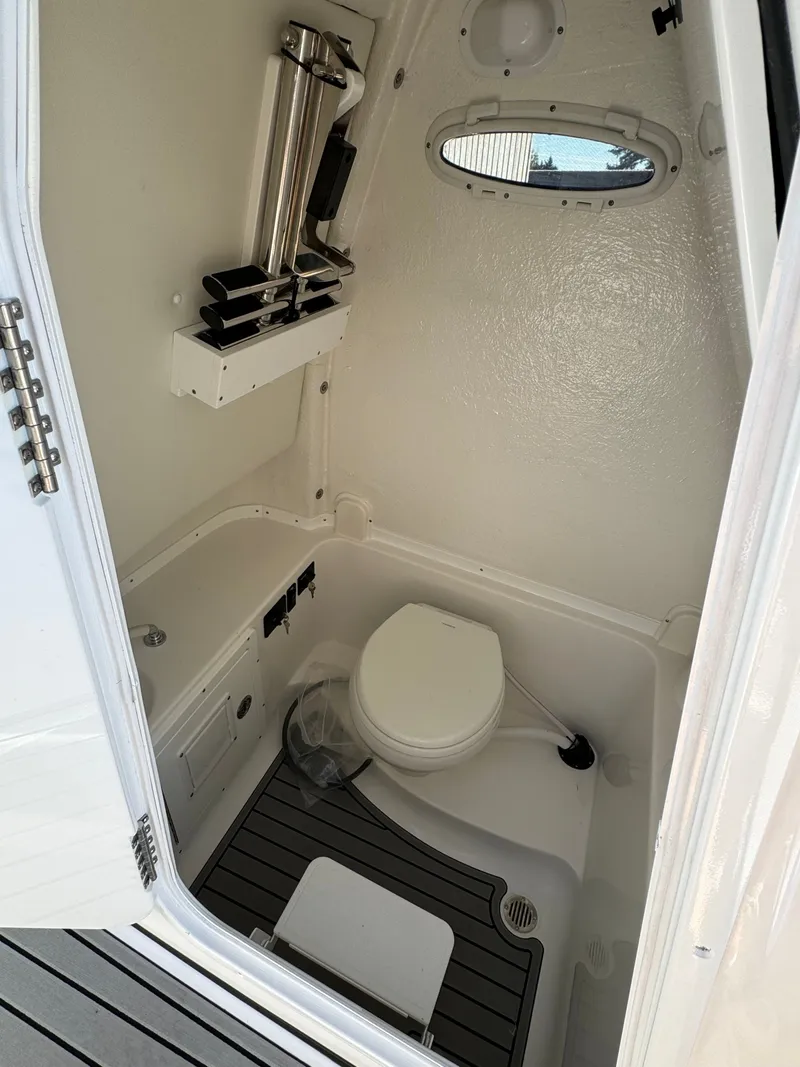 Slide: The Image of Tidewater 282 CC Adventure 2025 - 22