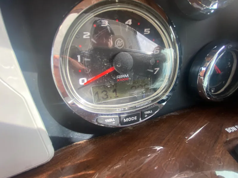 Slide: The Image of Tachometer of a 2018 Four Winns 355 Vista boat. - 24