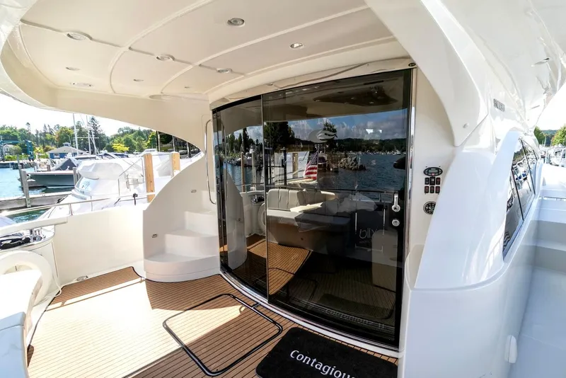 Slide: The Image of Cockpit to Salon Hard Glass Sliding Door  - 25