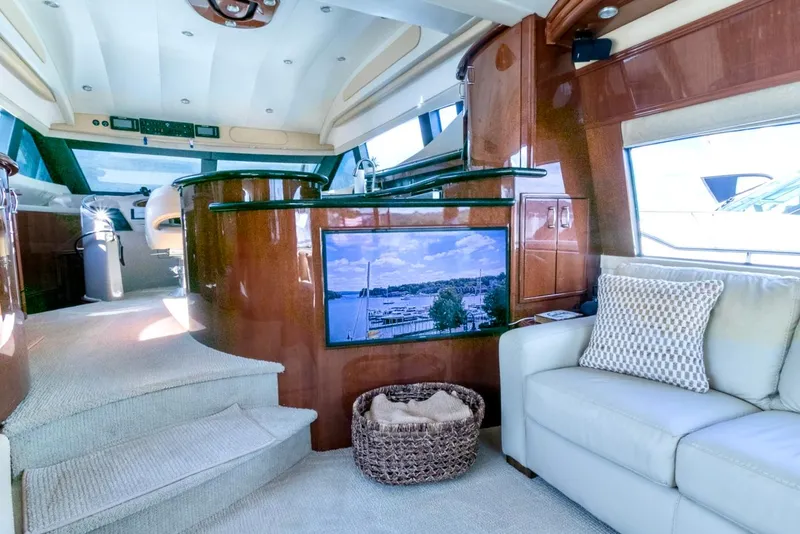 Slide: The Image of Salon Entertainment System  - 30