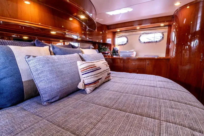 Slide: The Image of Master StateRoom - Port Side  - 39