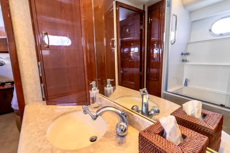 Slide: The Image of Master StateRoom Head - 44