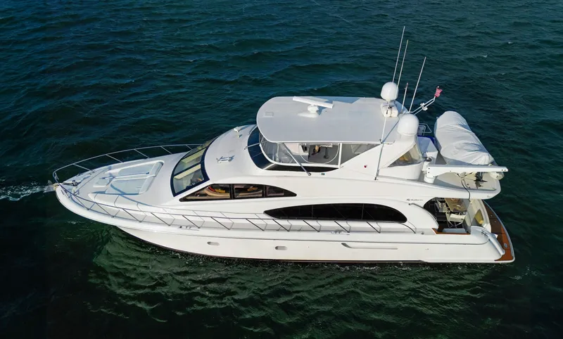 Slide: The Image of Hatteras 64 Motor Yacht 2007 - 12