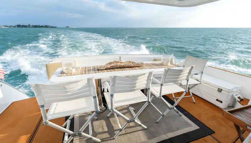 Slide: The Image of Hatteras 64 Motor Yacht 2007 - 48