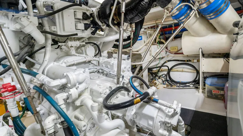 Slide: The Image of Hatteras 64 Motor Yacht 2007 - 81