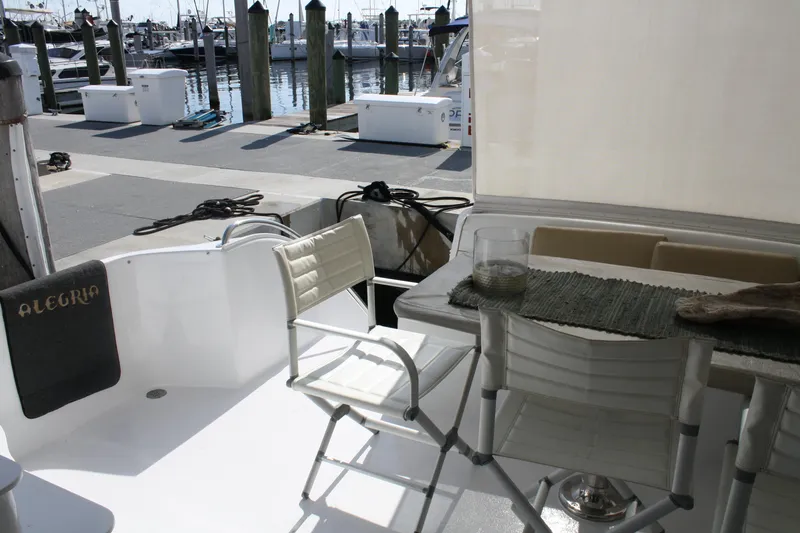 Slide: The Image of Hatteras 64 Motor Yacht 2007 - 95