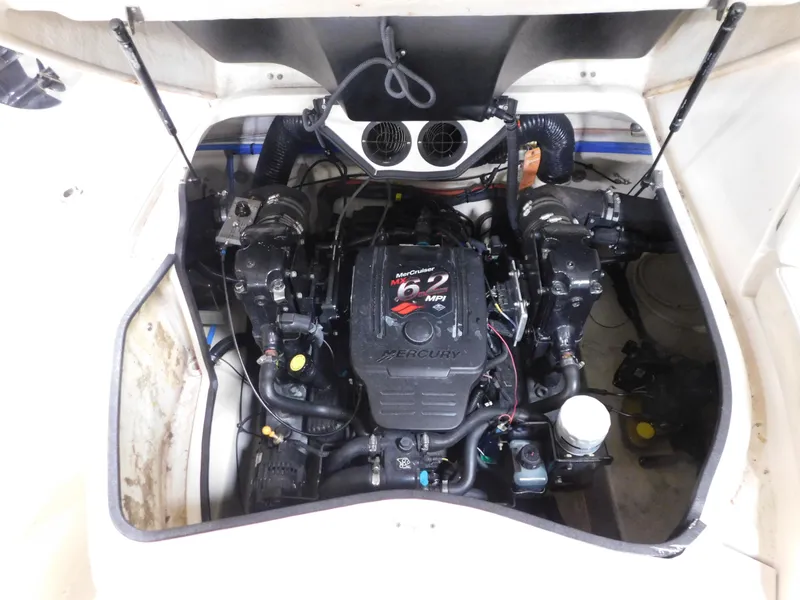 Slide: The Image of Engine compartment of a 2007 Sea Ray 260 Sundeck with Mercury 6.2L engine. - 14