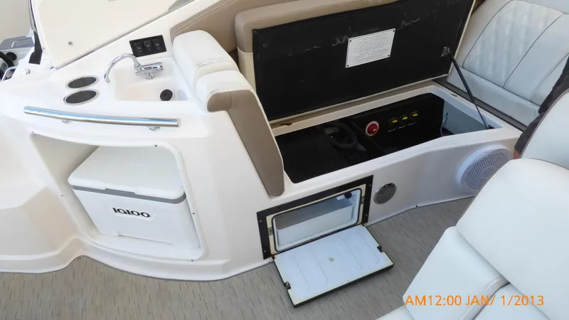 Slide: The Image of Regal 28 Express 2018 - 50