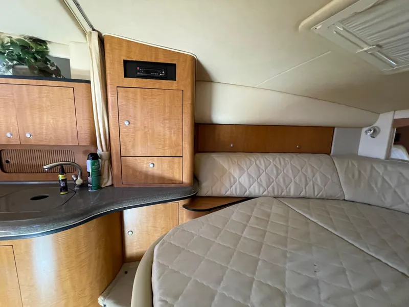 Slide: The Image of Sea Ray Sundancer 320 2006 - 67