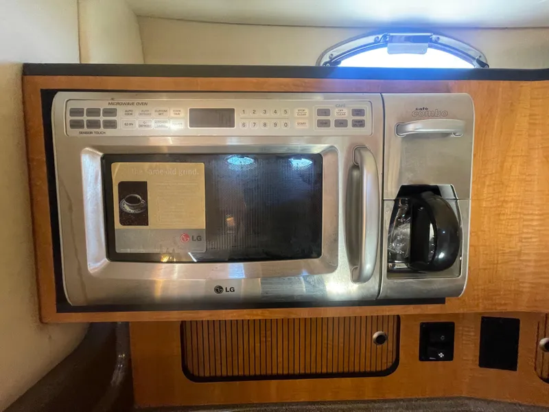 Slide: The Image of Sea Ray Sundancer 320 2006 - 71