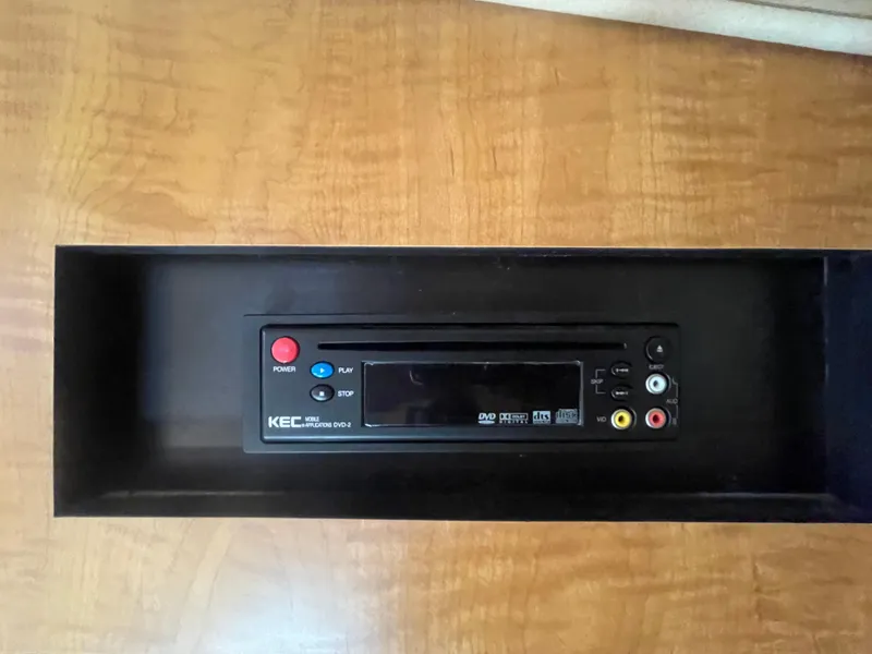 Slide: The Image of Sea Ray Sundancer 320 2006 - 85