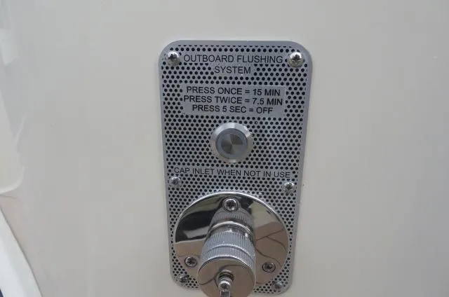 Slide: The Image of Outboard flushing system control on 2025 Chris-Craft Catalina 28 boat. - 4