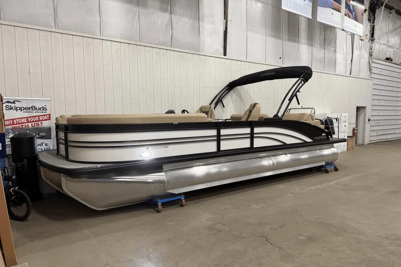 Slide: The Image of Harris 230 Sunliner 2025 - 0