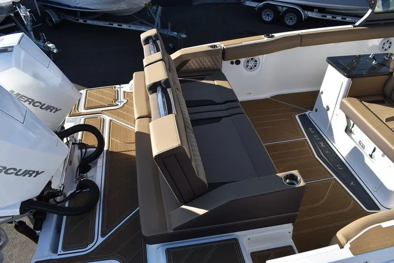 Slide: The Image of Monterey Elite 30 OB 2025 - 10