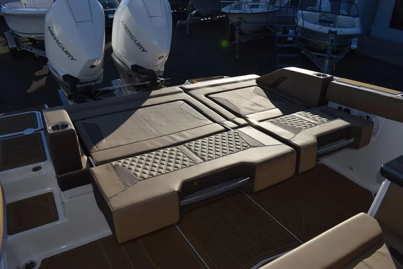 Slide: The Image of Monterey Elite 30 OB 2025 - 31