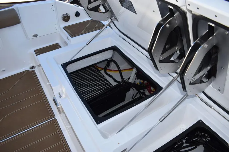 Slide: The Image of Monterey Elite 30 OB 2025 - 37