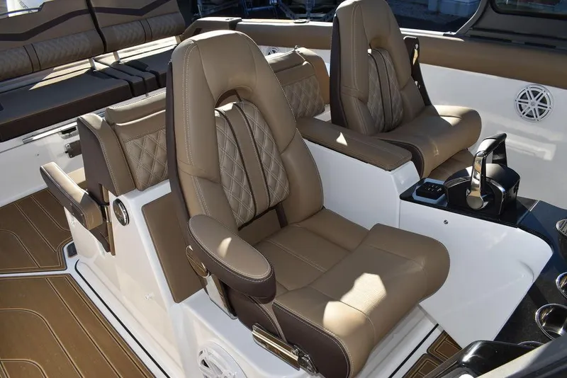 Slide: The Image of Monterey Elite 30 OB 2025 - 50