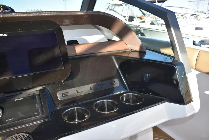 Slide: The Image of Monterey Elite 30 OB 2025 - 58