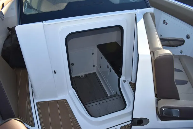 Slide: The Image of Monterey Elite 30 OB 2025 - 76