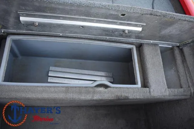 Slide: The Image of Tracker Pro Team 175 2004 - 15