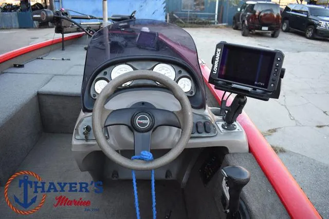 Slide: The Image of Tracker Pro Team 175 2004 - 22