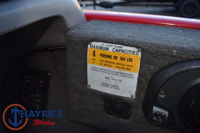 Slide: The Image of Tracker Pro Team 175 2004 - 23