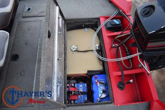 Slide: The Image of Tracker Pro Team 175 2004 - 28