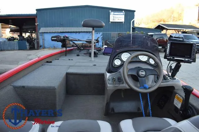 Slide: The Image of Tracker Pro Team 175 2004 - 29