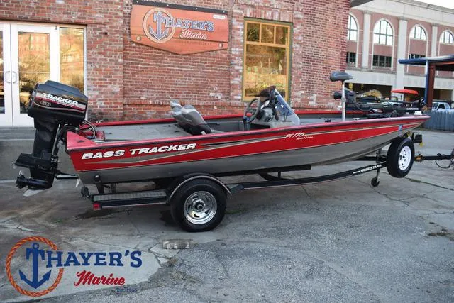 Slide: The Image of Tracker Pro Team 175 2004 - 3