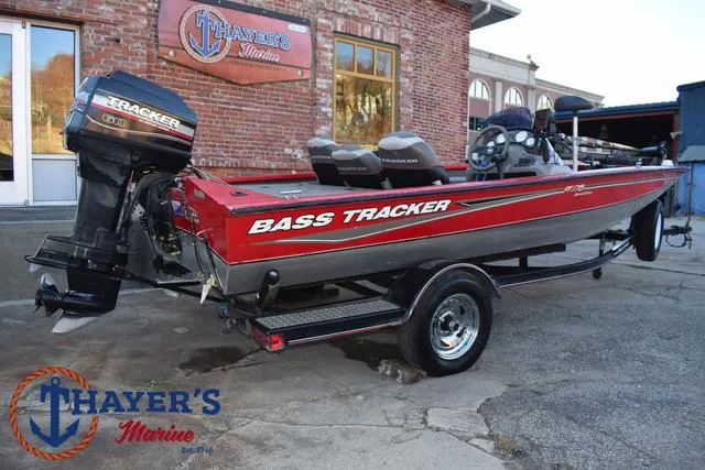 Slide: The Image of Tracker Pro Team 175 2004 - 35