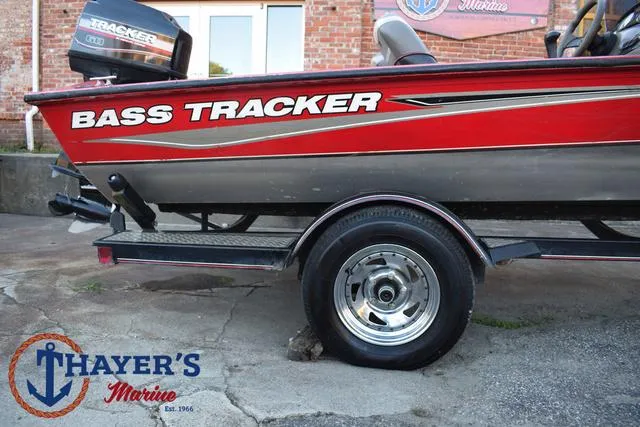 Slide: The Image of Tracker Pro Team 175 2004 - 6