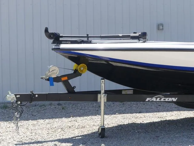 Slide: The Image of Falcon Boats 18 Freedom 2025 - 15